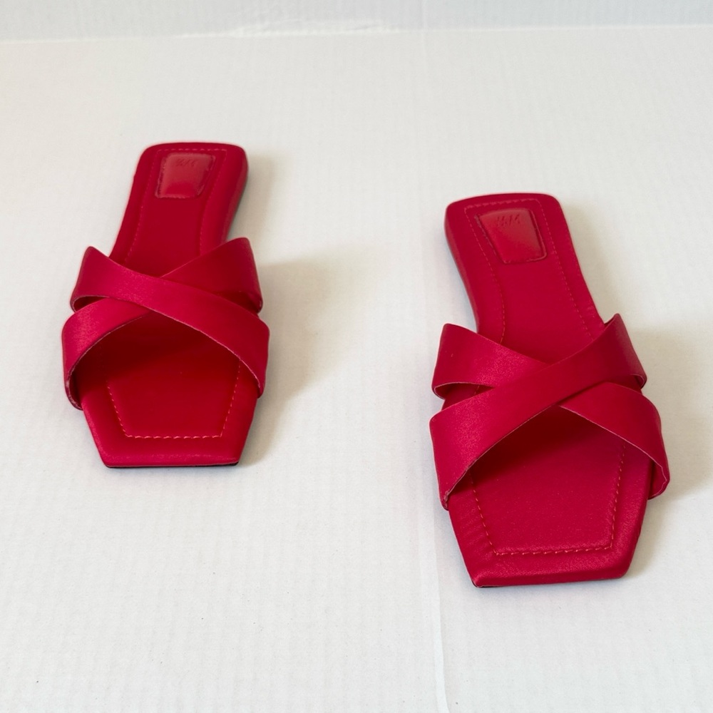 H&M Crossover-Strap Sandals View 2
